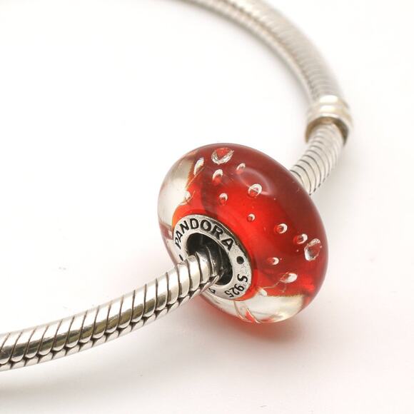 Authentic PANDORA Red Effervescence Glass Murano Charm - 791631CZ - Picture 3 of 10